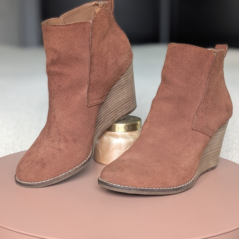 Lucky Brand Suede Burnt Orange Wedge Ankle Boots
